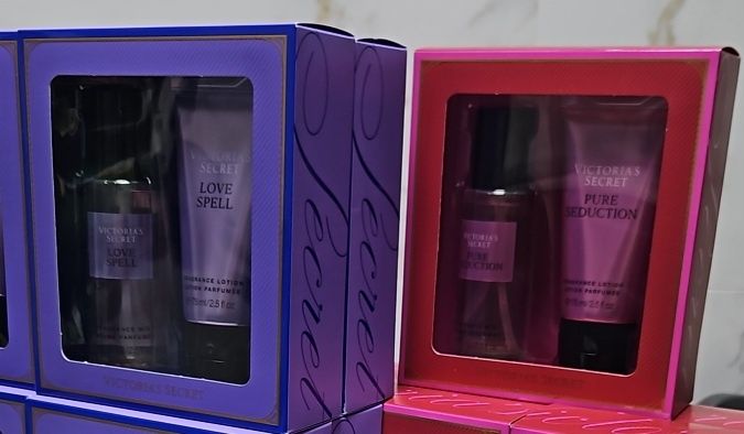 Gift box Victoria's Secret love spell