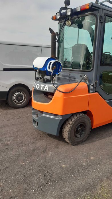 Wozek TOYOTA 8FGJF35 widlak DELUXE  Okazja paleciak