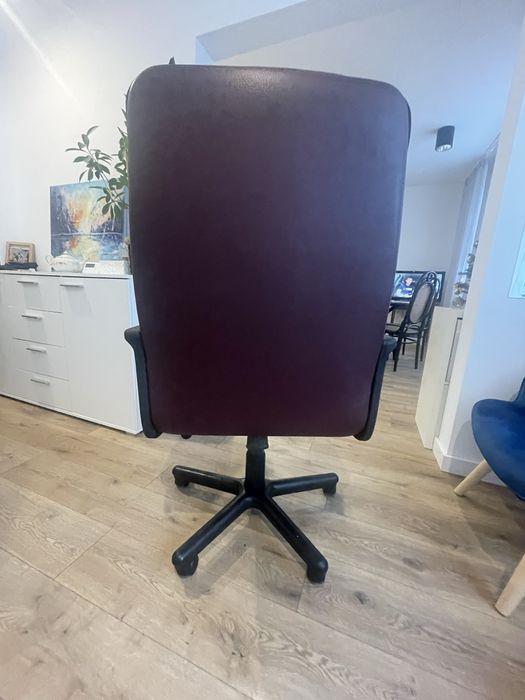 Skorzany fotel do komputera, biurka .