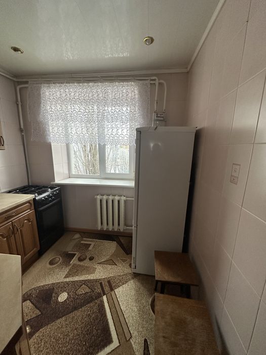 Алмазний 4- та поліклініка 3 окремі кімнати