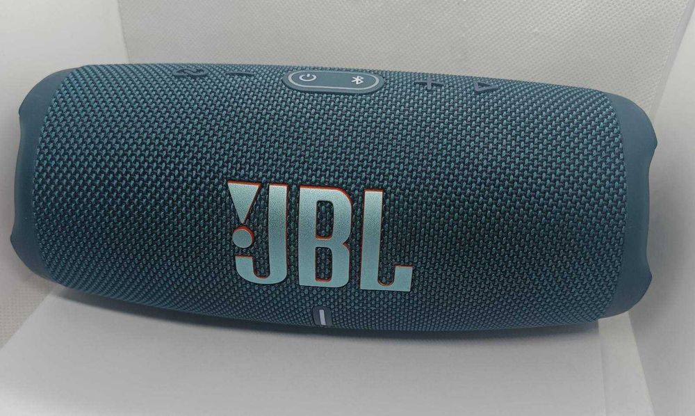 Портативна колонка  JBL charge 5