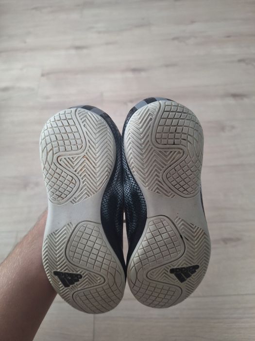 Buty piłkarskie adidas rozmiar 31