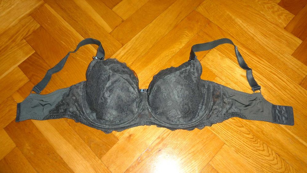 Biustonosz Change 80I jak nowy, koronka