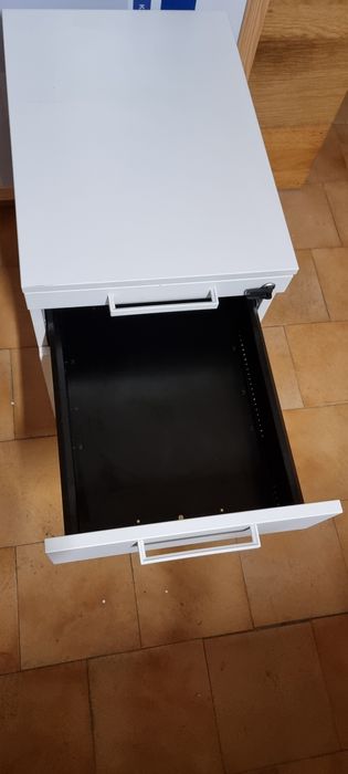 Mobile with long and deep drawers for office64553172742531123