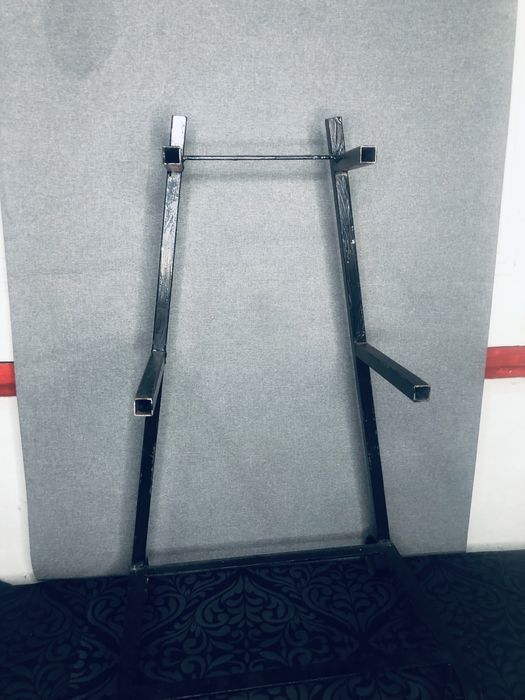 baús de madeira antigos de estilo rústico,