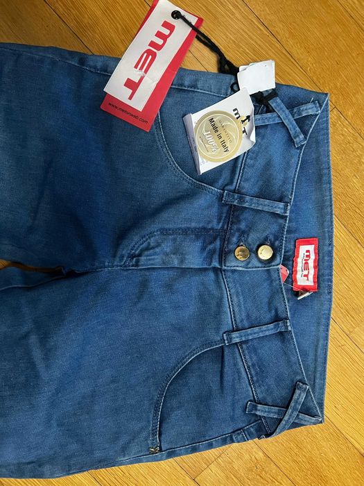 Met Джинсы Италия 24р