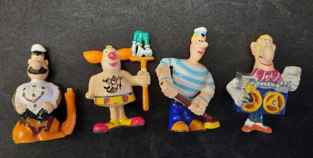 Коллекции игрушек Киндер. Капитан Врунгель, Бегемотики, Пираты