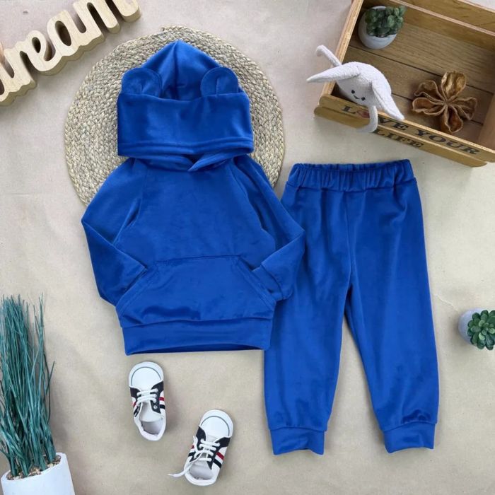 Костюм велюровий