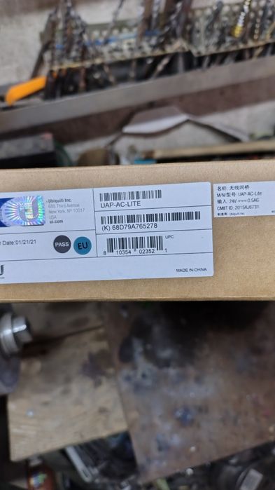 Продам ubiquiti uap-ac-lite нові