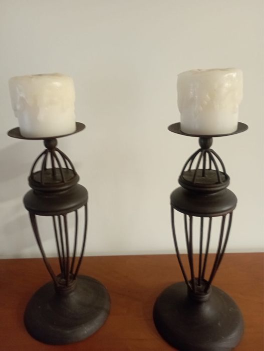 2 Castiçais para colocar velas