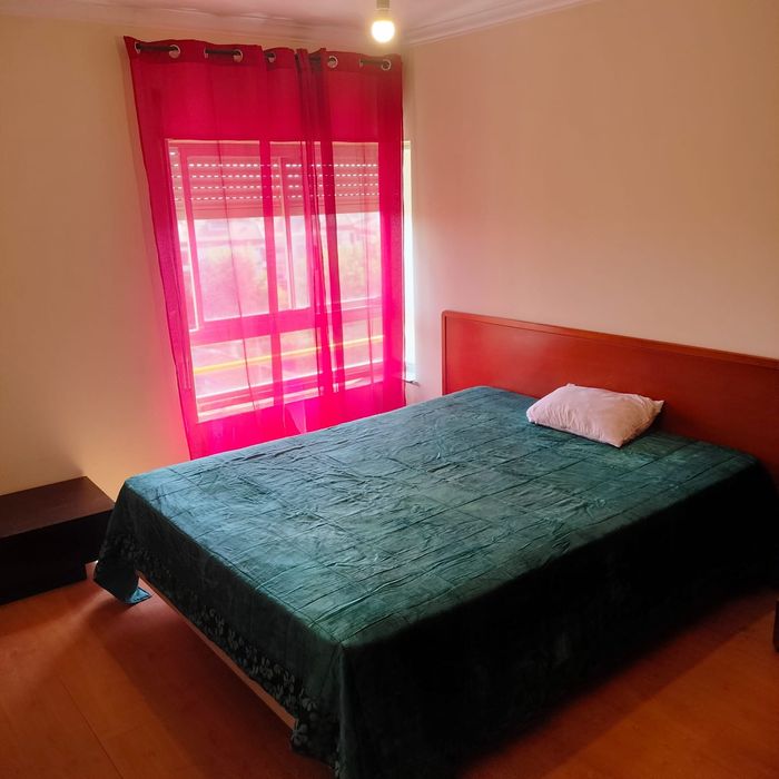 Quarto a trabalhadores