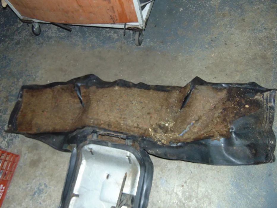 Nissan Vanete tampa motor/Consola
