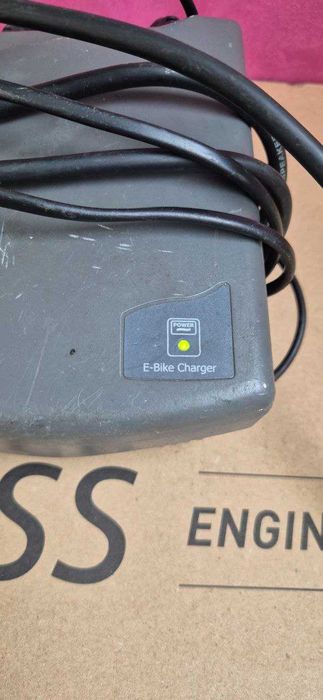 ładowarka do roweru elektrycznego 3 pin ION sparta batavus