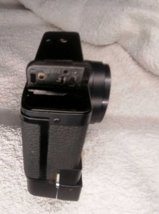 Máquina fotográfica analógica Minolta modelo HI-MATIC AF
