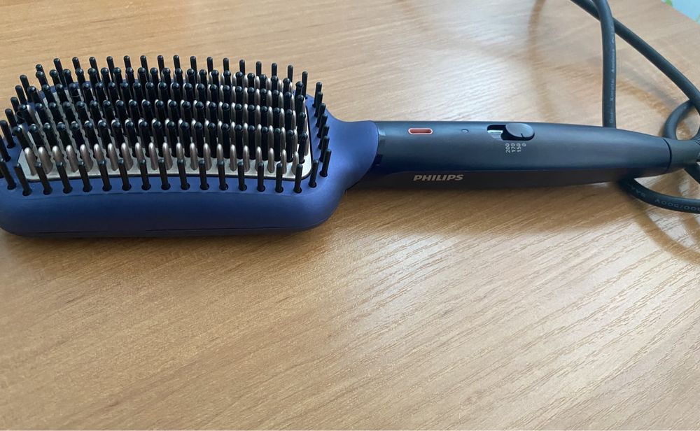 Расческа-выпрямитель для волос Philips