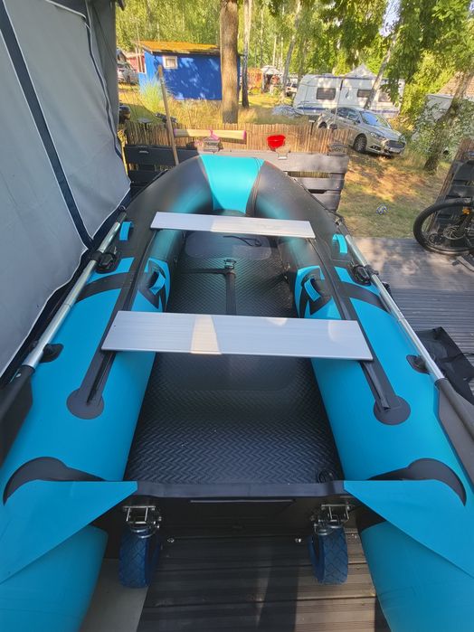 Ponton Gladiator 330  ze sztywną podłogą