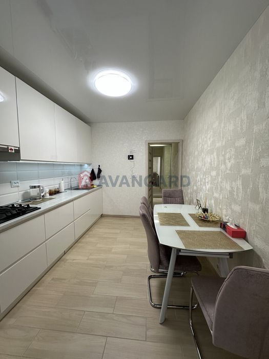 Продам 2х ком.. кв. в ЖК Счастливом