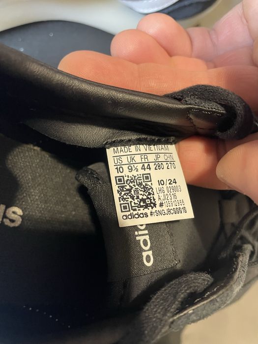 кеди/кросівки/ adidas 44 розмір