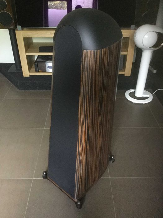 Акустична система THIEL CS3.7