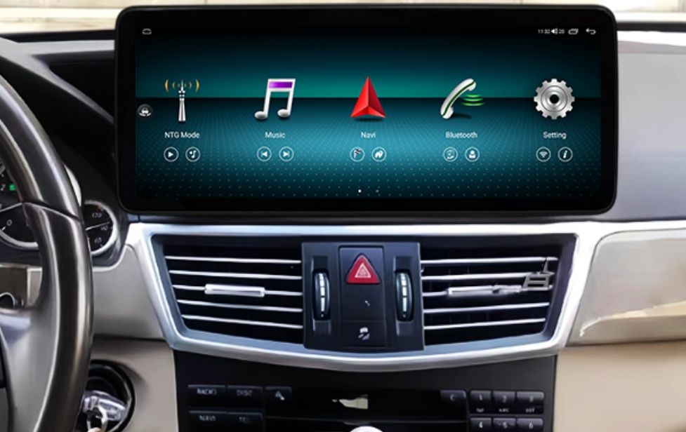Tela 6/64GB Mercedes W212 Android 14 + GPS + Carplay sem fios.