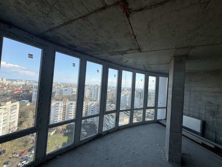 Дворівнева квартира з панорамою Дніпра на Грушевського 110