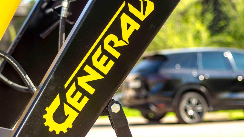 Для тракторов МТЗ Погрузчик КУН General X с ковшом 2,3 м