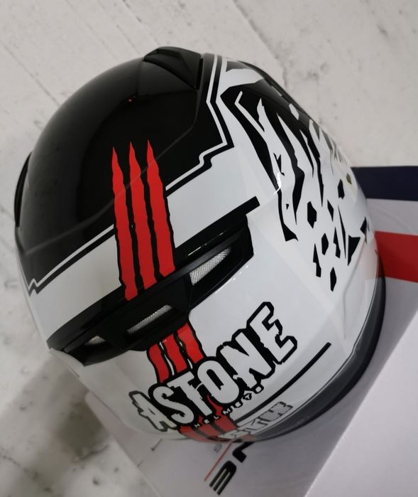 Capacete Integral Criança Astone GT2 Predator Kids ( NOVOS )