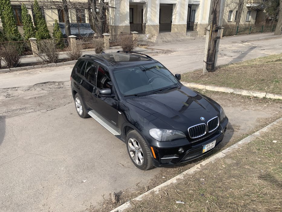 BMW X5 X DRIVE БМВ Х5 2011 пробег нового дв. 64.000км