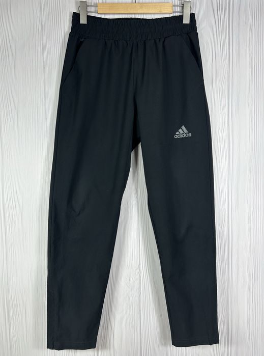 Adidas Essentials Hero спортивні штани спортивки з гарним дизайном М