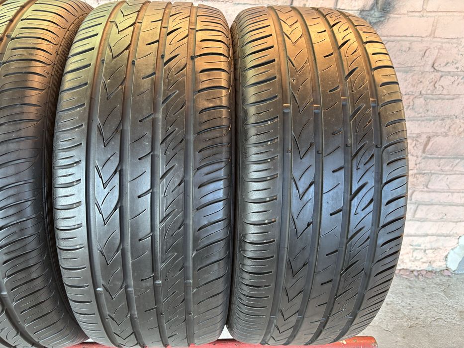 Комплект літніх шин 255/50R19 Gislaved
