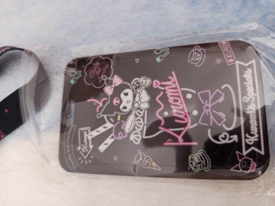 Porta cartões de kuromi.