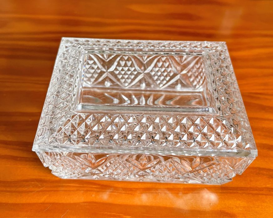 Caixa de Joias Vintage em Cristal