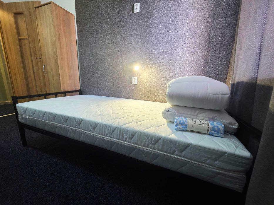 Hostel район Wlochy (ul Pryzmaty) хостел. 1-2-4 местные. 750 месяц / 250 неделя