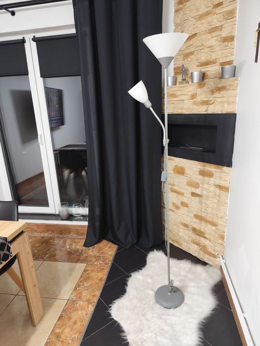 Sprzedam lampę stojącą