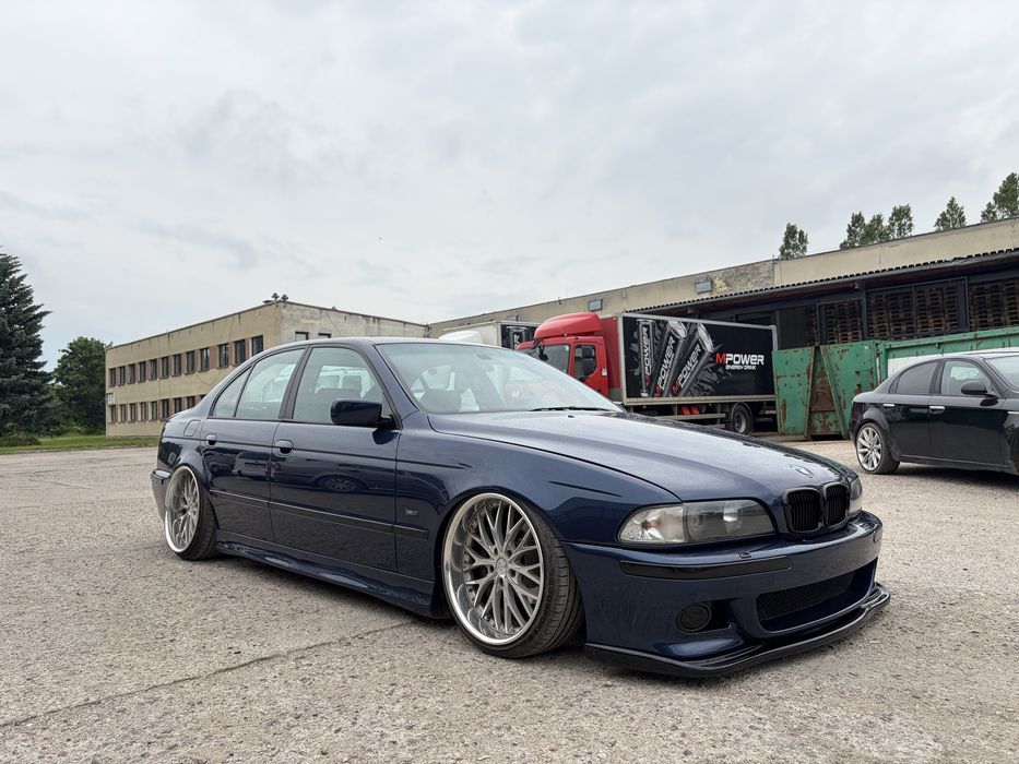 BMW E39 520iA AirRide Stance Syndykat