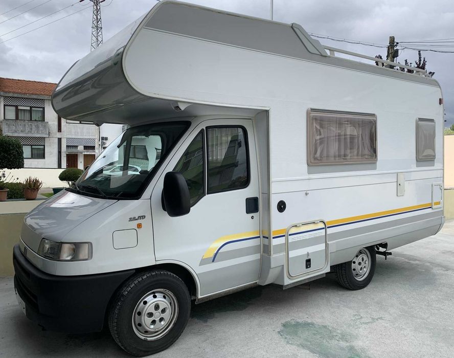 Autocaravana Bürstner A532 Active - Ano 2001 - 62.000 km