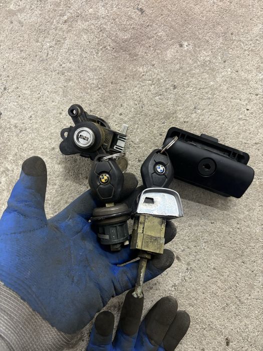 Stacyjka kluczyk wkładka zamka zamki bmw e46