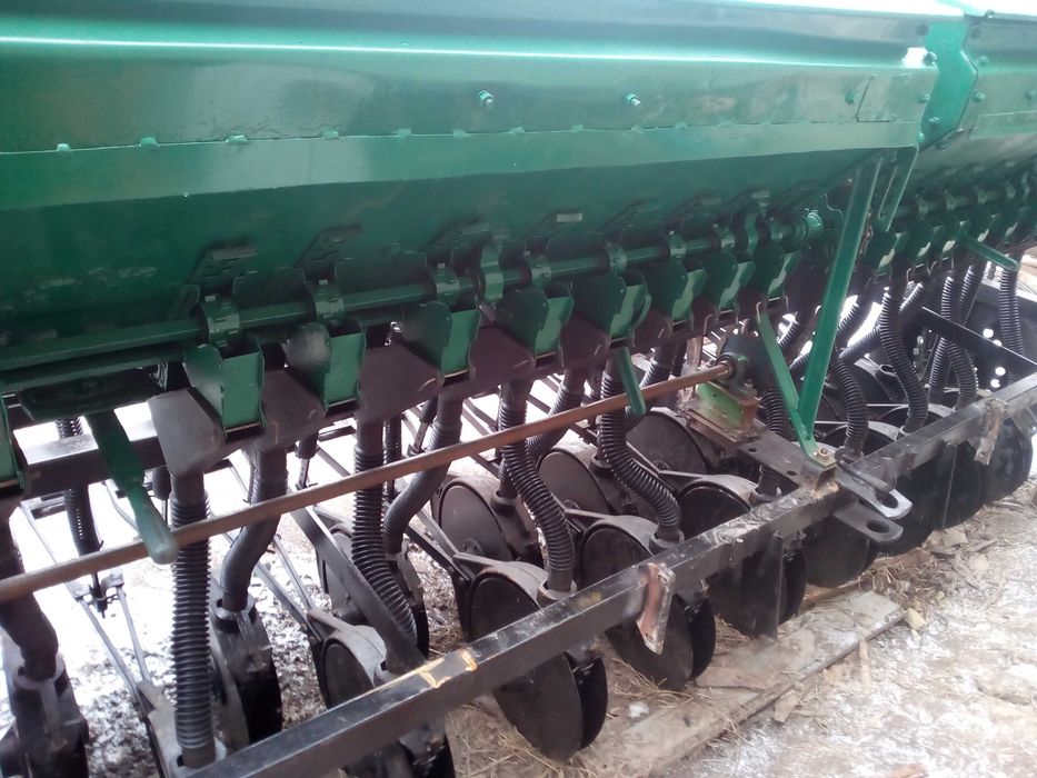 Сівалка зернова навісна