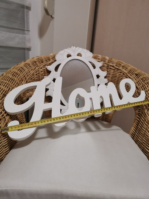 Lustro i napis home