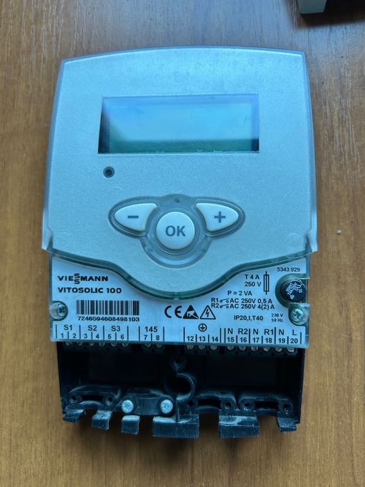 Sterownik solarny Viessmann Vitosolic 100