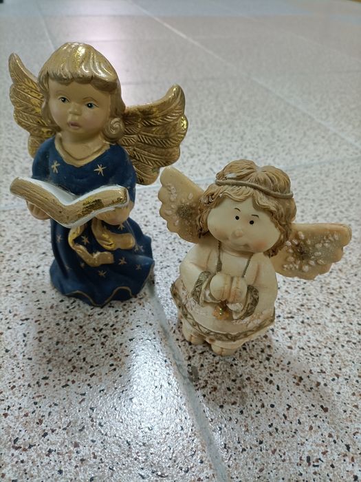 Anjinhos em loiça