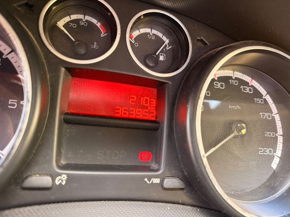 Peugeot 308 1.6 HDi 2010 - Económico e Fiável