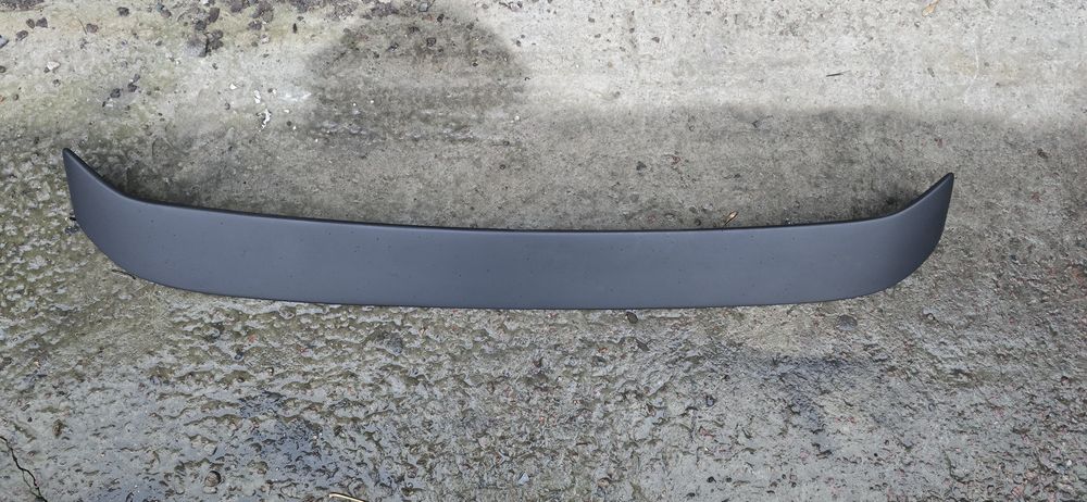 Лип спойлер Mersedes 124. Бленда на стекло Мерседес 124. 1984- 1993.