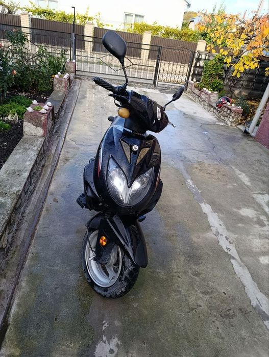 Продаю скутер Фада 50QT