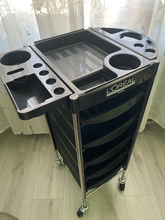 Стіл-візок перукаря на колесах