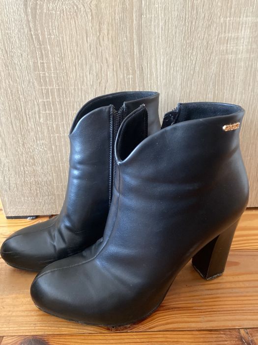 Черевички жіночі 36р.