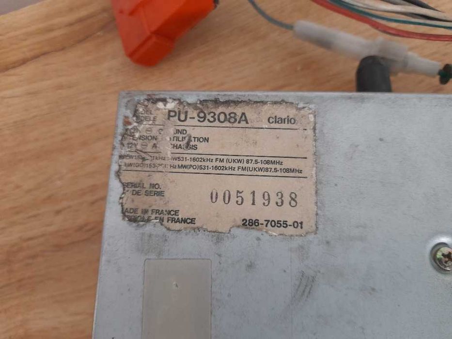 Unikatowe radio Peugeot Clarion PU9308A - 205 / 309 / 405 GTI
