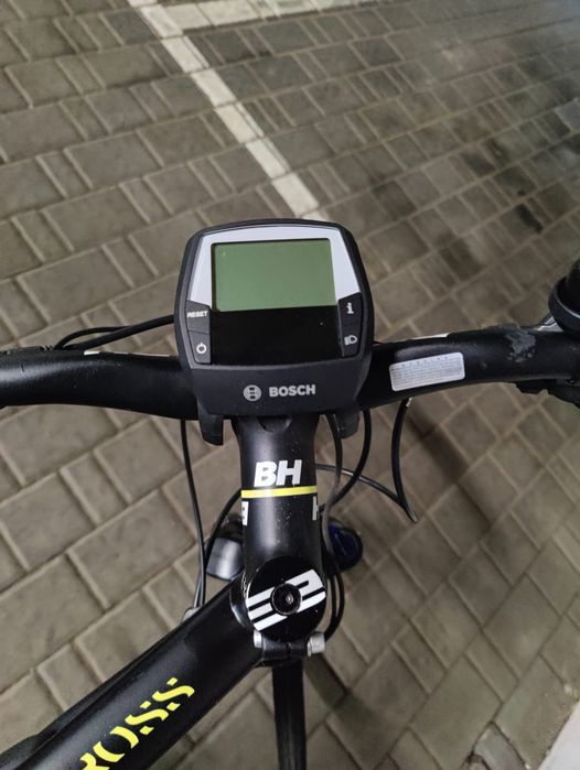 Rower elektryczny BH Xenion Cross r.56