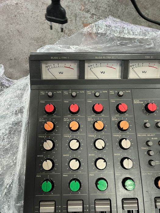 TEAC Tascam Series 144 4-Track Cassette Recorder63825512841729123