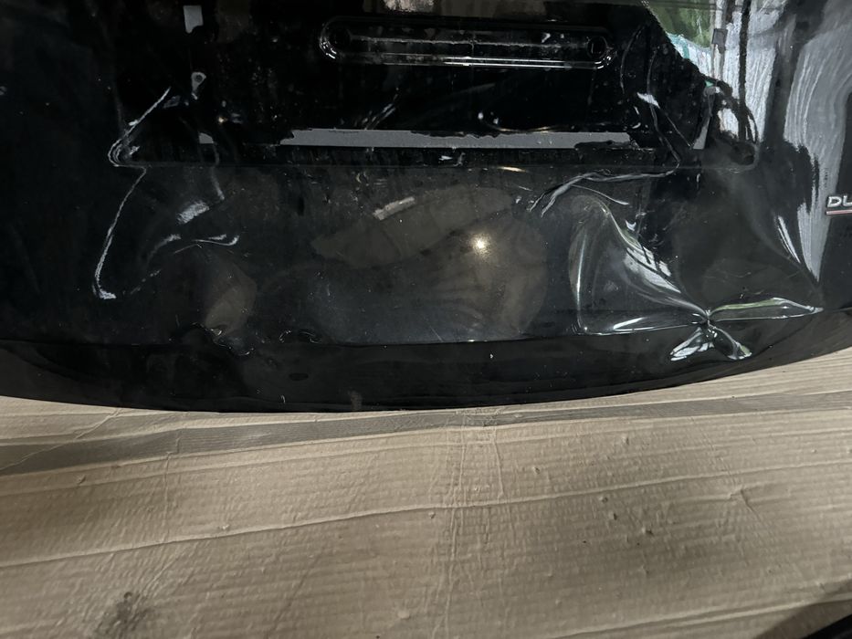 Ляди кришка tesla model Y